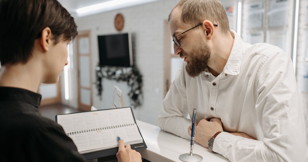 Booking and Scheduling Systems: Architecture for Real-Time Availability